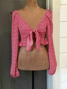 Blue Blush Tie‑Front Long Sleeve Crop Top — Small